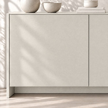 Quartz Bone interieurfolie sfeerbeeld dressoir - Steenlook 122 cm